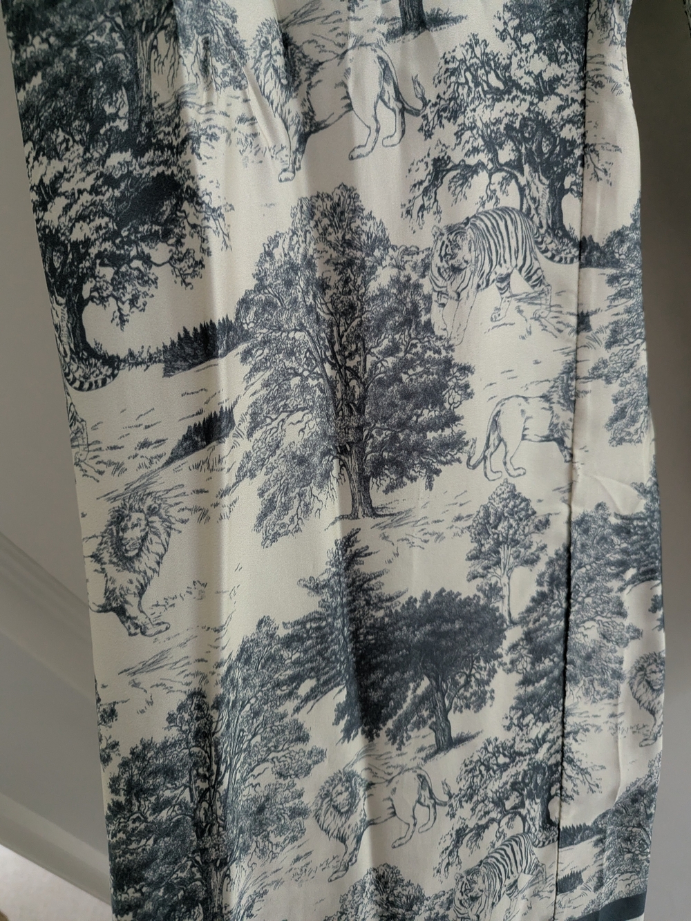 Toile De Jouy Print Wide-Leg Trousers - Picture 7 of 7